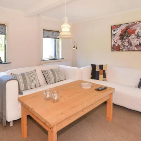 Three-bedroom Holiday In Feriehus