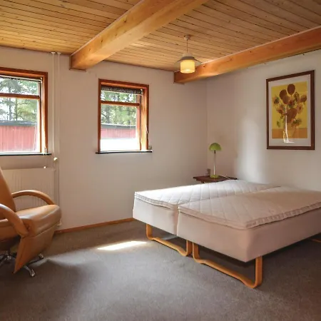 Three-bedroom Holiday In Feriehus Blåvand