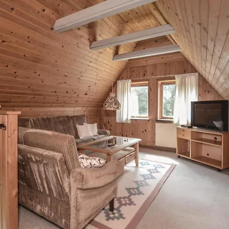 Feriehus Three-bedroom Holiday In *